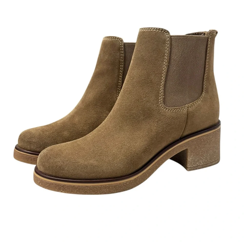 Blondo Lima Tan Waterproof Suede Chelsea Ankle Boots‎ | Size 8.5 New Without Box